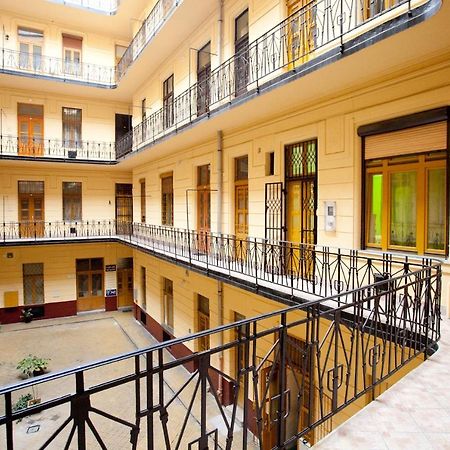 Dolcevita Budapeste Exterior foto